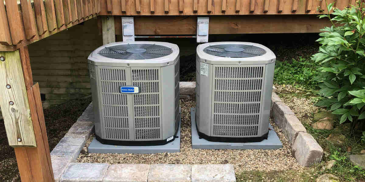 what causes an air conditioner fan to stop spinning